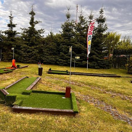 Villa Honoratka Z Prywatnym Polem Do Gry W Mini Golf Rewal Dış mekan fotoğraf